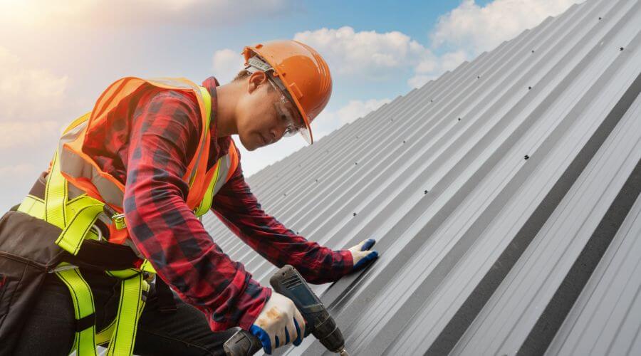 GAF certified roofer in Dennis, KS